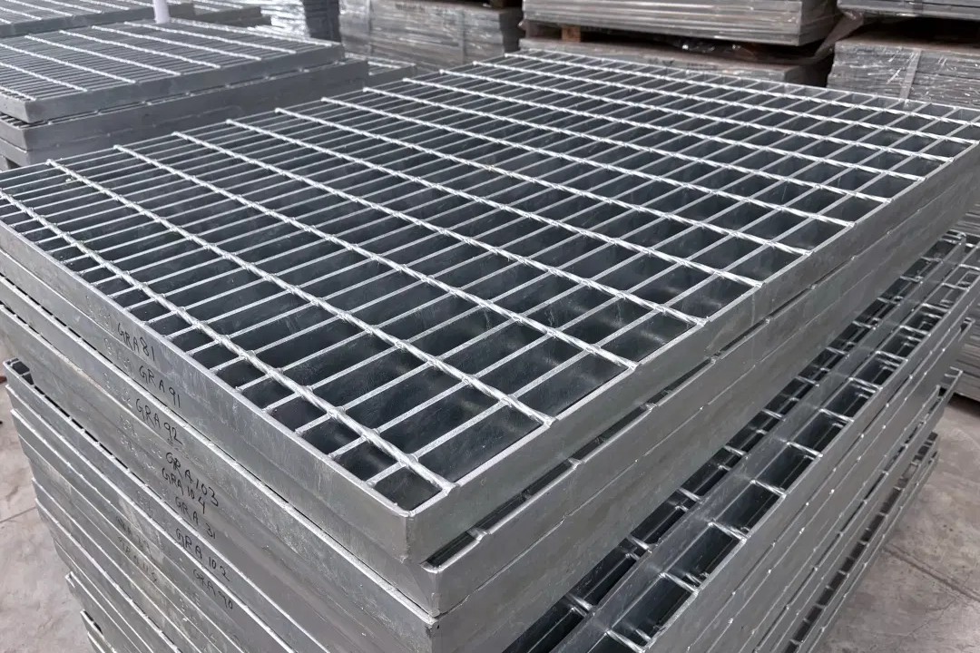 Steel Gritting